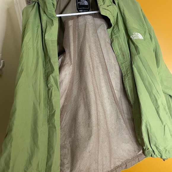 S north face rain jacket - Picture 4 of 5